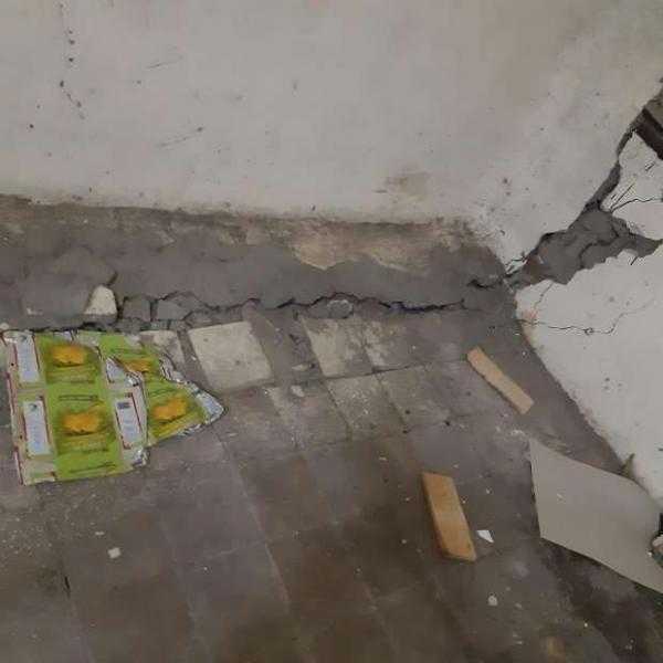 تصدع منزل بحي غرب أسيوط دون خسائر بشرية.. صور