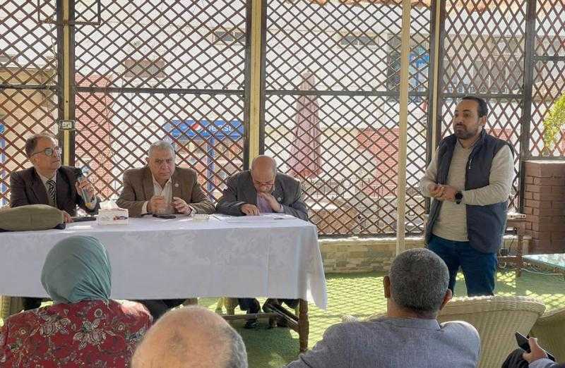 أطباء سوهاج تعقد اجتماعاً موسعاً مع أعضاءها حول الفاتورة الالكترونية والمسؤولية الطبية