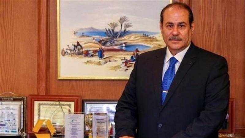 طارق الخولي: البنوك تعمل على تشجيع المصدرين لجلب العملة