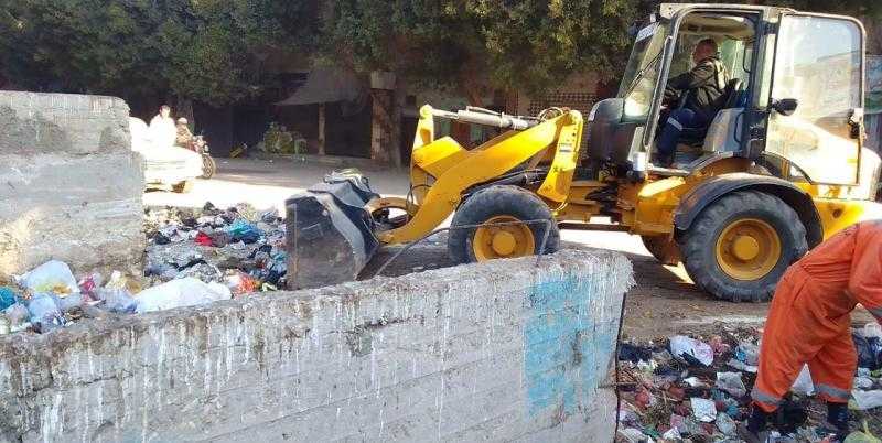 رفع 740 طن مخلفات وقمامة بـ 5 مراكز في أسيوط
