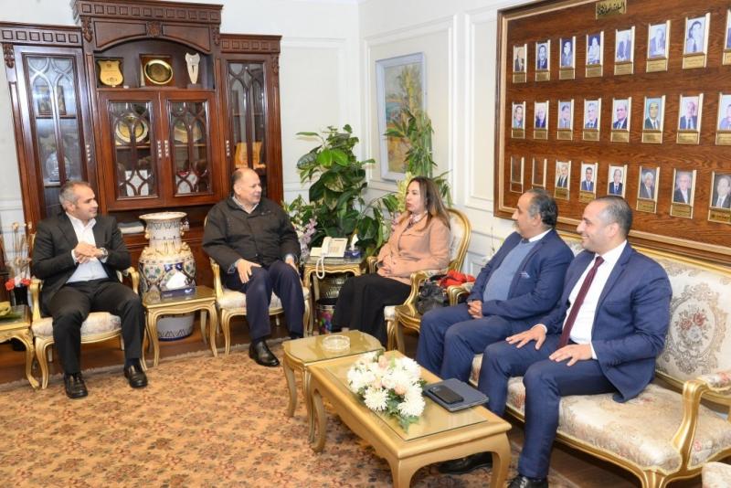 محافظ أسيوط يستقبل نائب وزير الاتصالات لاستكمال خطة التهيئة الرقمية للمحافظة ويثمن جهود وزارة الاتصالات