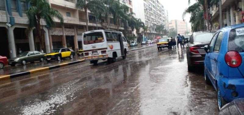 الأرصاد: استمرار تساقط الأمطار لمدة 48 ساعة.. وانخفاض درجات الحرارة.. فيديو