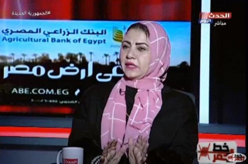 استشاري علاقات زوجية عن عمليات التجميل للرجال: عايزاه حلو في عيني.. فيديو