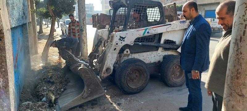 محافظ كفر الشيخ: رفع 215 طن قمامة بـ 14 مركزا ومدينة واستمرار أعمال النظافة