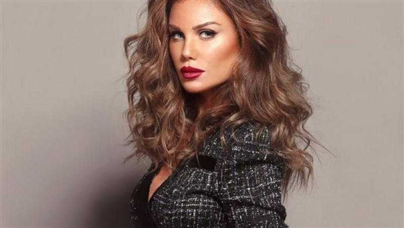 نيكول سابا تحيي حفل رأس السنة في التجمع الخامس