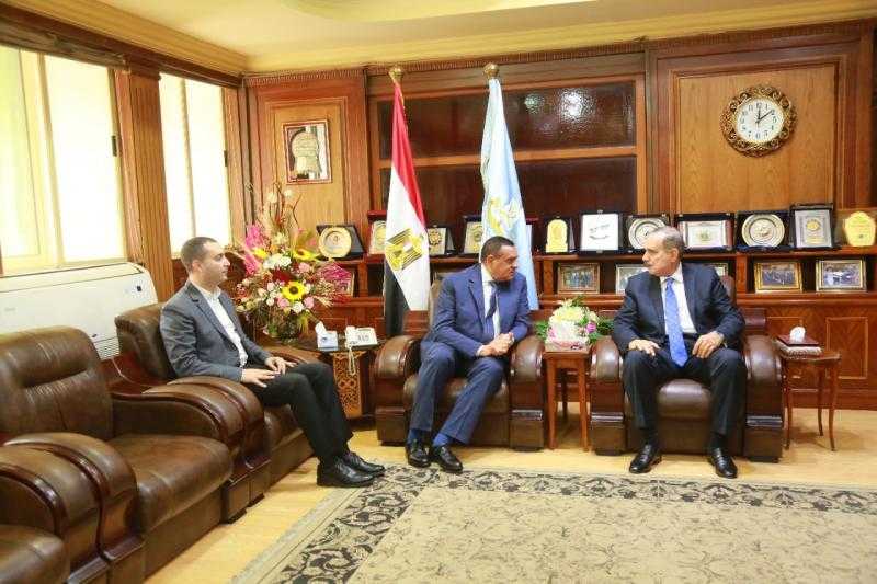 وزير التنمية المحلية ومحافظ كفر الشيخ يتفقدان عدد من المشروعات الخدمية ويفتتحان عدد أخر