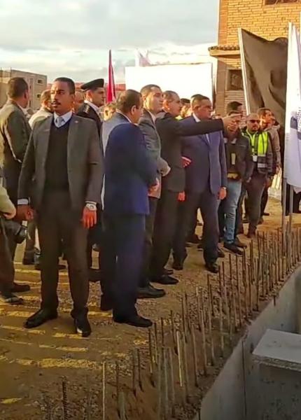 وزير التنمية المحلية ومحافظ كفر الشيخ يتفقدان مجمعين سكنيين يتسعان لـ 110 ألف نسمة