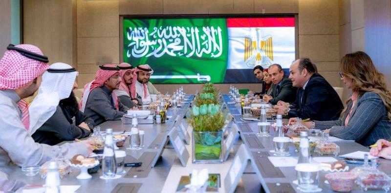 اتفاق مصري- سعودي على زيادة الاستثمار والتجارة .. الرياض ترفع استثماراتها بمصر إلى ٦.١٢ مليار دولار