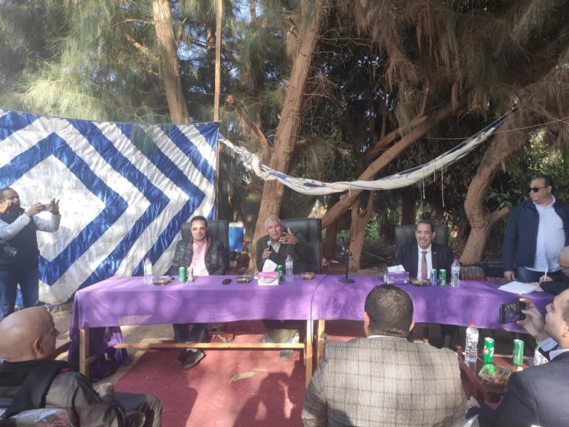 وفد «زراعة البرلمان» يستمع لمشكلات مزارعي الوادي الجديد.. ورئيس اللجنة يعد بحلها | صور