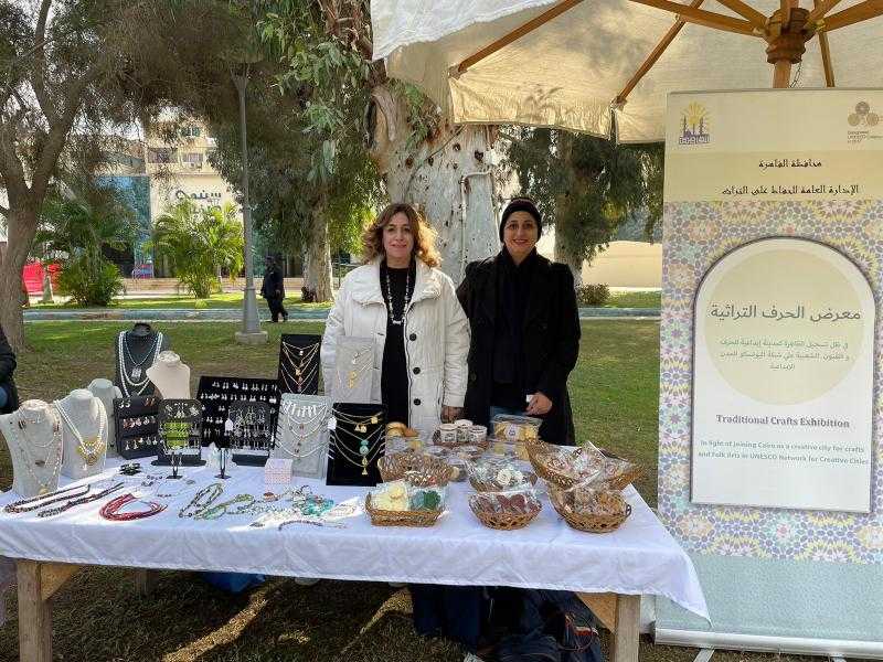 محافظة القاهرة تقيم معرضا للحرف التراثية بمركز الطفل