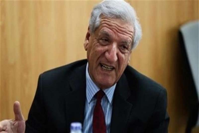فخري الفقي: شهادة الثقة بالاقتصاد المصري أدت لتراجع سعر الدولار بالسوق السوداء
