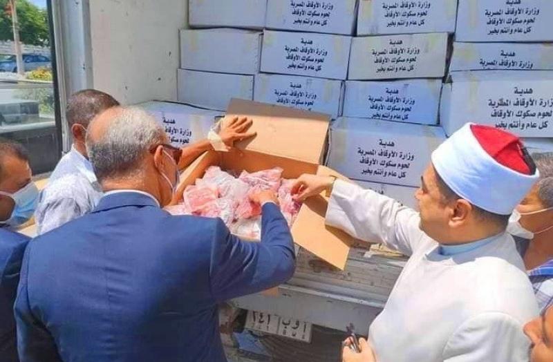 حصاد صكوك الأضاحي بالأوقاف.. 1600 طن لحوم أضاحي وإطعام خلال 2022| صور