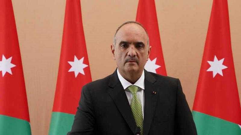 رئيس وزراء الأردن يشيد بموقف الكنائس بشأن إلغاء الاحتفالات
