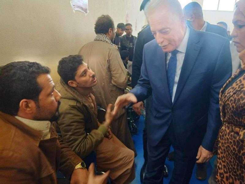 محافظ جنوب سيناء يوزع 36 جهازًا تعويضيًا على المستحقين من ذوي الهمم