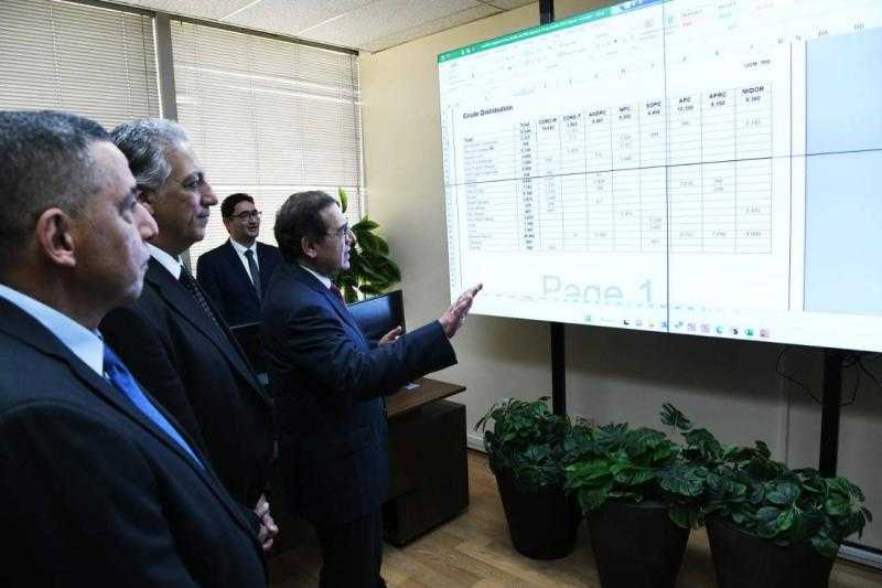 المُلا يدشن غرفة التحكم والمتابعة الآلية لمنظومة تكرير وتصنيع البترول