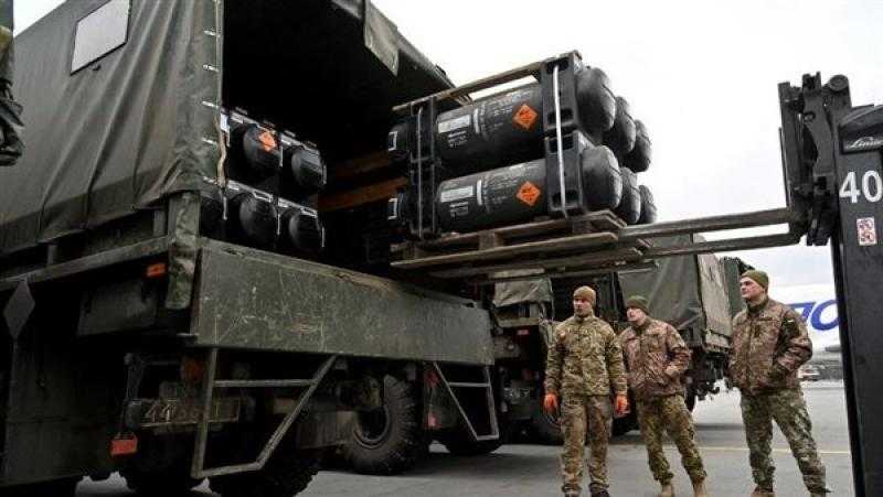 بريطانيا تزود أوكرانيا بأجهزة للكشف عن المعادن وإبطال مفعول القنابل