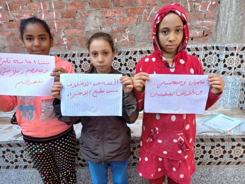 حملة «احميها من الختان» تجوب 11 قرية في أسيوط | صور