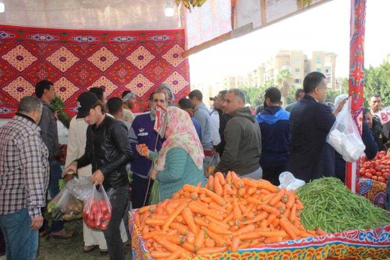 مستقبل وطن الشروق يفتتح ”شوادر الخير” لبيع الأغذية بأسعار مخفضة