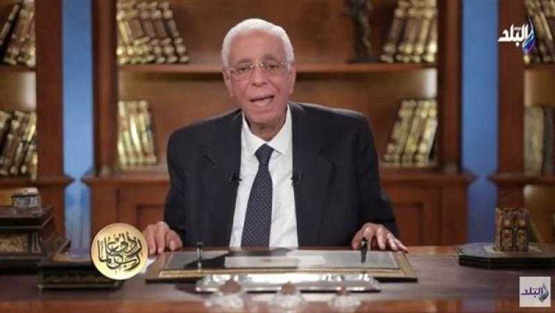 أسباب الصداع وعلاقته بـ«الزغللة» والقيء