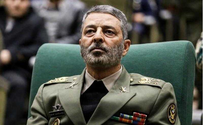 قائد الجيش الإيراني: سنرد بحزم على تهديدات الكيان الصهيوني المحتملة