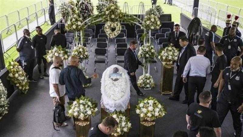رئيس البرازيل يحضر جنازة بيليه