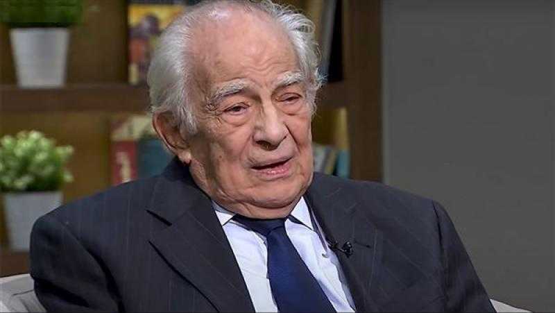 رشوان توفيق: «بنتي طيبة جدا لكن فيه قوى عليا تسيطر عليها».. فيديو