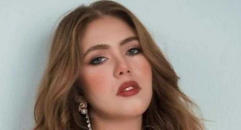 رحمة حسن تنشر صورا لها من كواليس مسلسل إيجار قديم