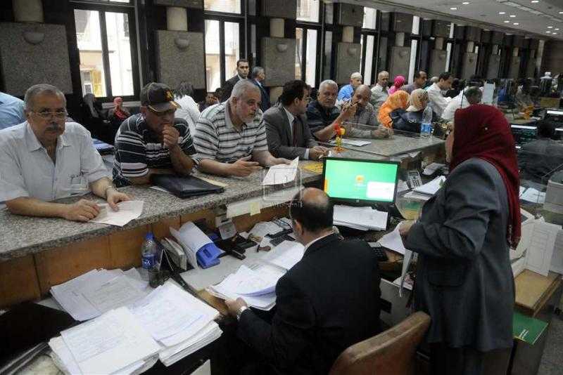إقبال على البنوك من أجل شراء شهادات الـ 25%