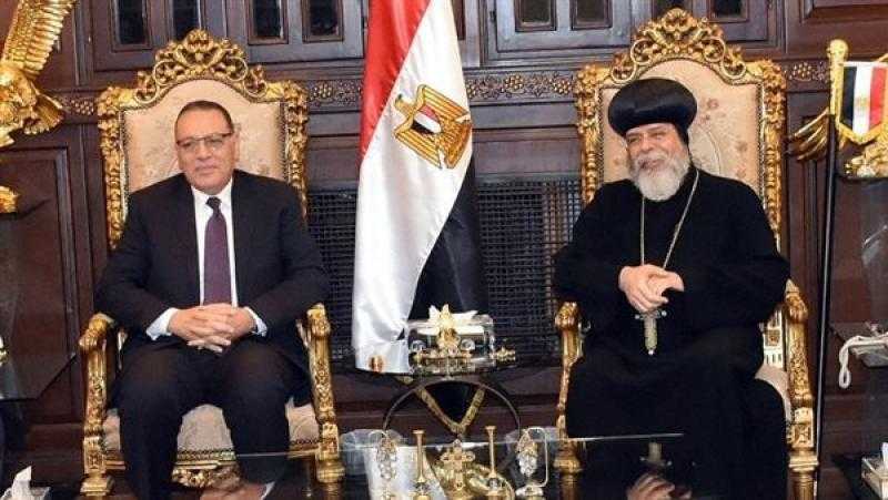 محافظ الشرقية يُهنئ الأنبا تيموثاوس أسقف الزقازيق بعيد الميلاد المجيد