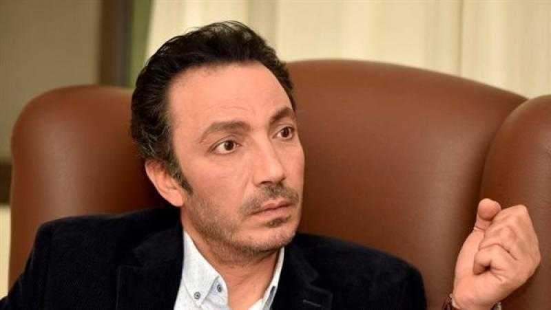 طارق لطفي يعلن وفاة والدته بعد صراع مع المرض