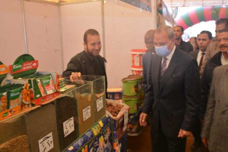 محافظ القليوبية يفتتح معرض أهلا رمضان بمدينة بنها