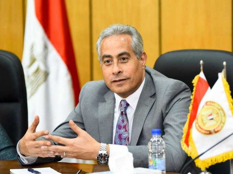 وزير القوى العاملة: «اشتغلت نقاش في بداية حياتي.. و2.6 مليون عدد العمالة غير المنتظمة»