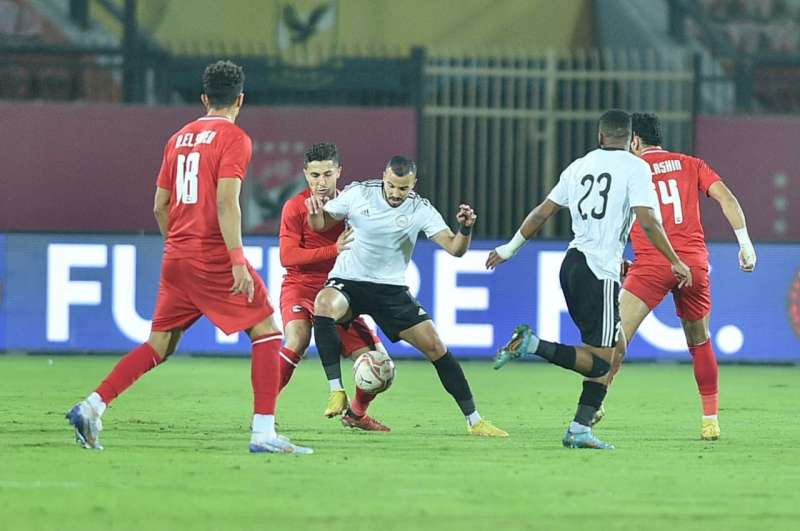 خط أحمر