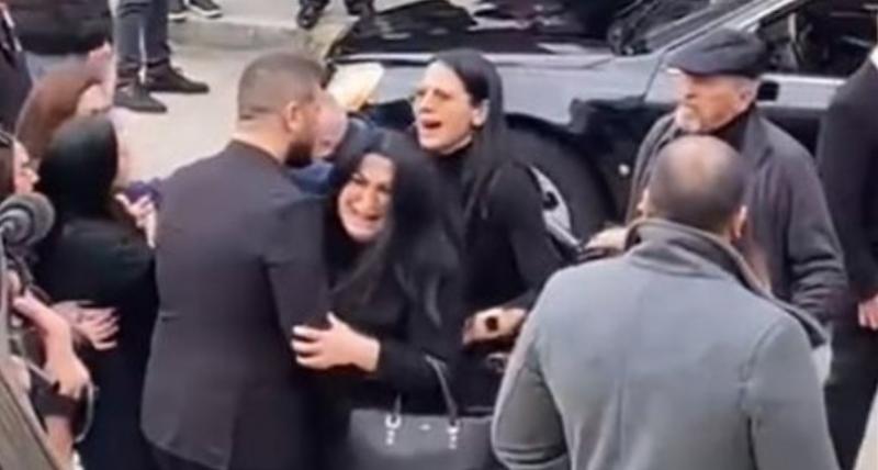 ”صراخ وبكاء”.. انهيار أسرة وديع جورج وسوف أثناء تشييع جثمانه
