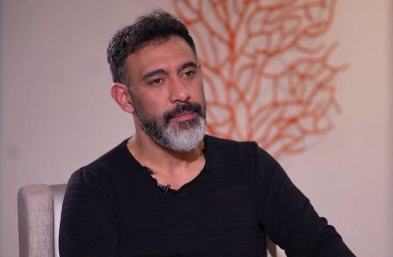عمرو مصطفى: ”مش هدي أغاني لحد تاني لو دفعولي مال الدنيا”