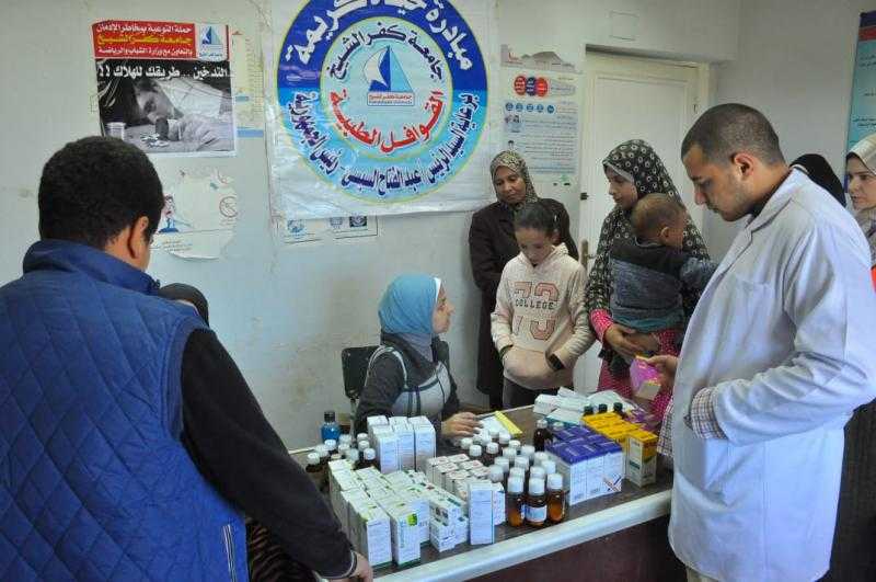 جامعة كفر الشيخ تواصل قوافلها الطبية والبيطرية إلى مطوبس ضمن ”حياة كريمة”.. صور