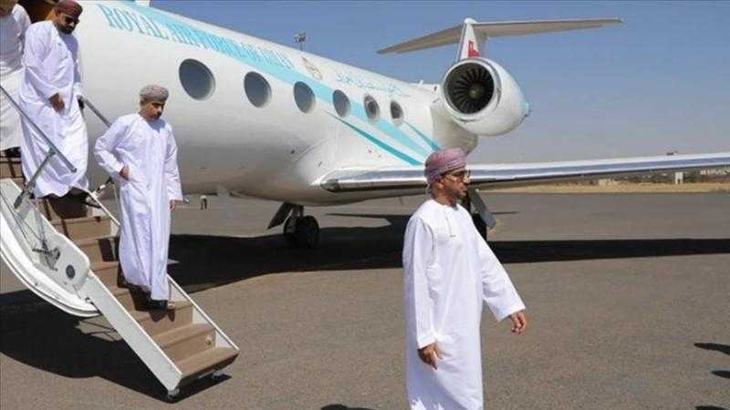 اليمن.. وفد عماني يصل إلى صنعاء لاستكمال مباحثات مع قيادة الحوثيين