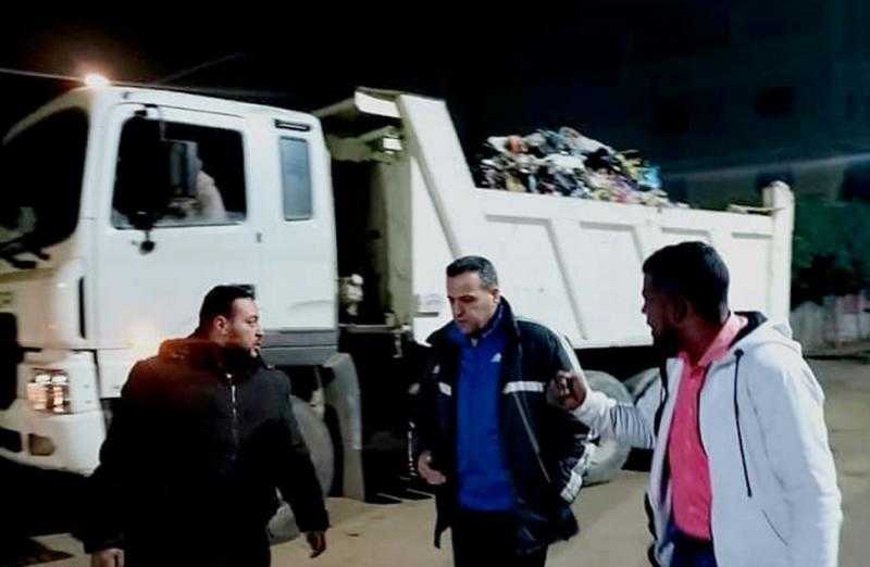 رئيس مدينة الأقصر يتفقد أعمال حملات النظافة