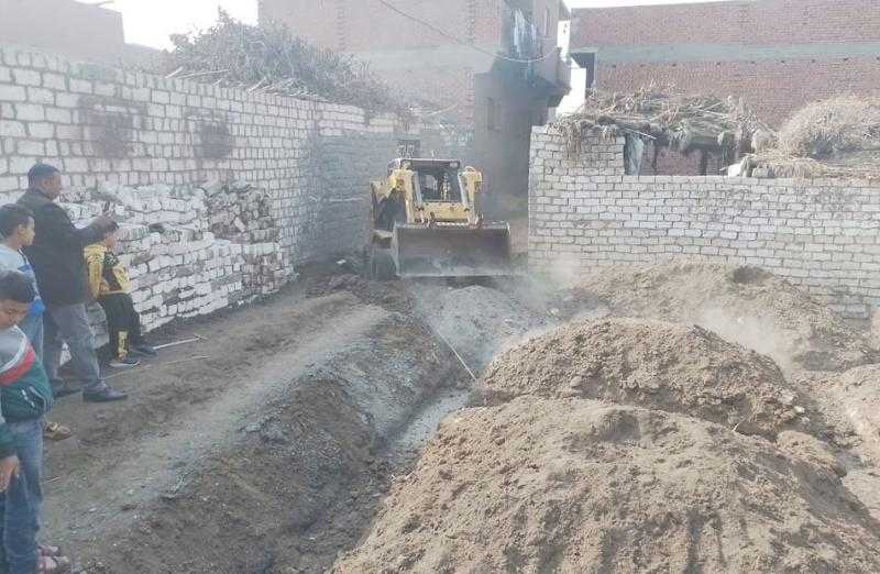 التصدي لحالتي تعدِ على الأراضي الزراعية بـ”سنورس” في الفيوم