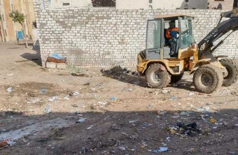 حملات نظافة مكثفة في بني مزار بمحافظة المنيا| صور