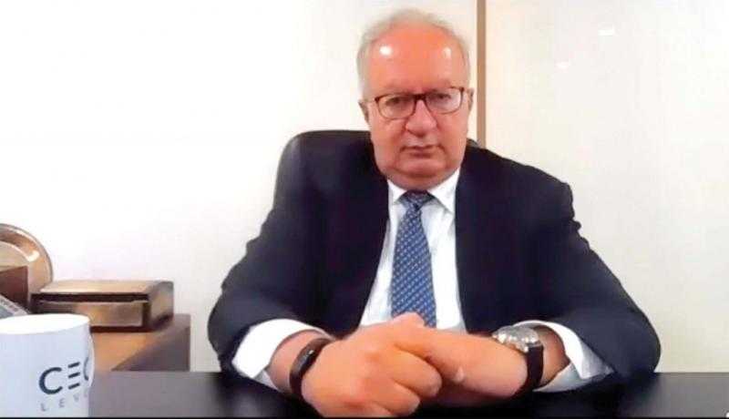 رئيس البورصة الأسبق: قرارات البنك المركزي تستهدف إغلاق السوق السوداء للدولار