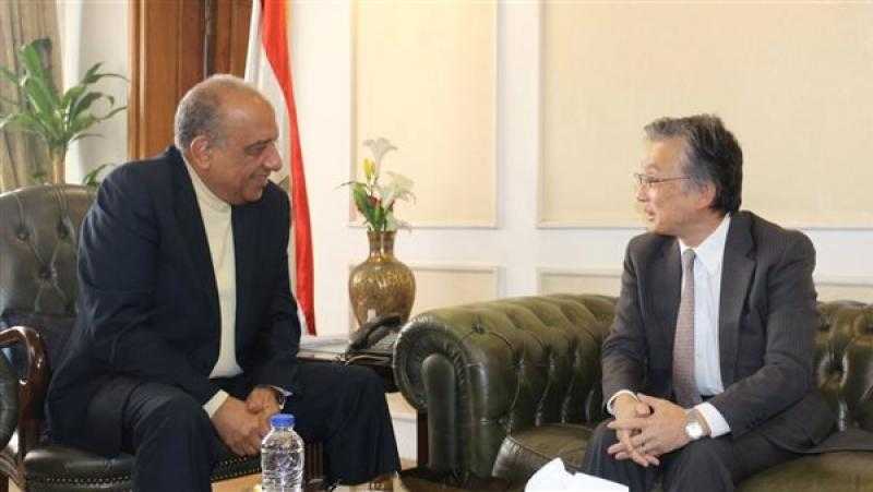 وزير قطاع الأعمال العام يبحث مع سفير اليابان تعزيز فرص الشراكة والتعاون الاقتصادي
