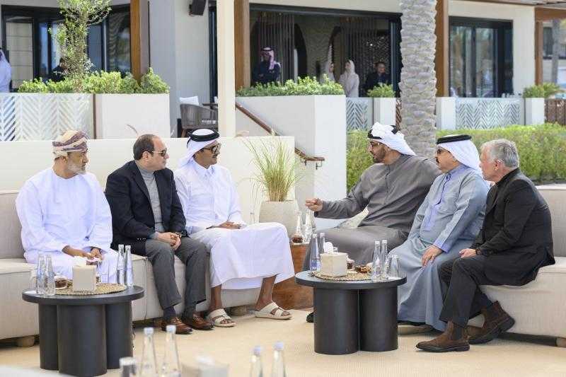 رئيس الإمارات: لقاء أبوظبي يرسخ التعاون ويخدم الاستقرار في المنطقة