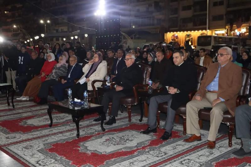 محافظ بورسعيد يشهد احتفالية تعليمية بأكبر مكتبة عائمة بالعالم «لوجوس هوب» |صور