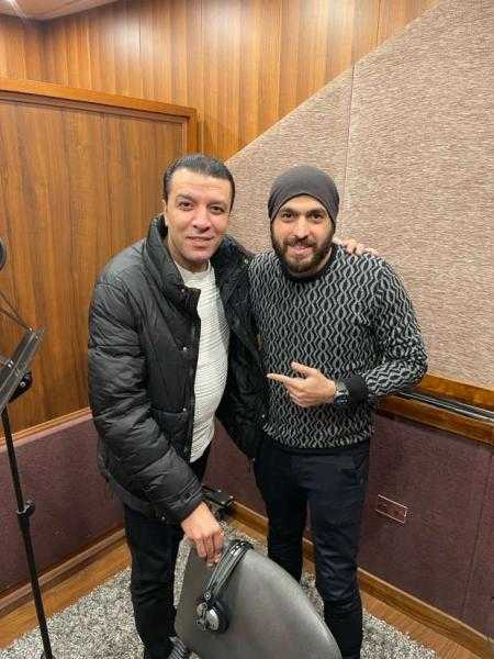 مصطفى كامل يغني «هما دول» إهداء من القوات المسلحة إلى رجال الشرطة