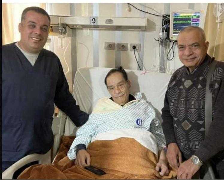 تفاصيل أزمة حلمي بكر في العناية المركزة.. ماذا حدث مع ”ليلى الشبح” و”الراقصة هندية”.. فيديو