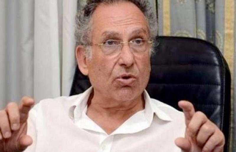 استكمال إعادة محاكمة ممدوح حمزة للتحريض ضد الدولة