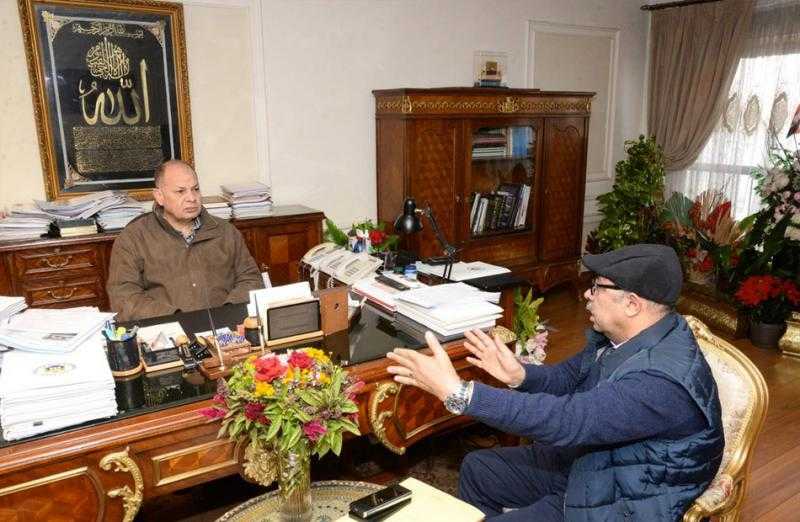 محافظ أسيوط يُوافق على 458 طلب إجازة لعاملين في مديرية الصحة| صور