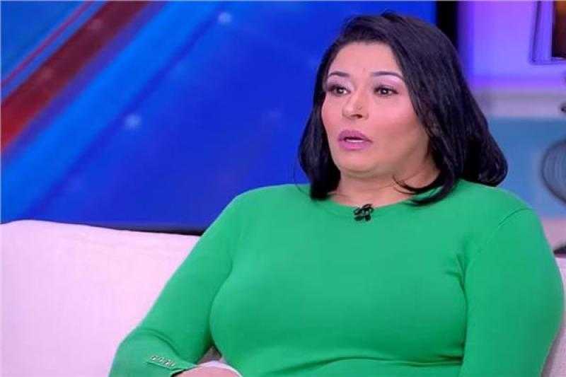 الراقصة صفوة: شعري وقع من الاكتئاب بسبب جوزي
