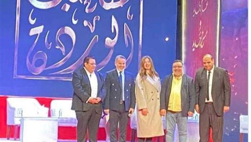 المخرج أحمد شوقي يستأنف بروفات مسرحية «صاحبة الوردة»